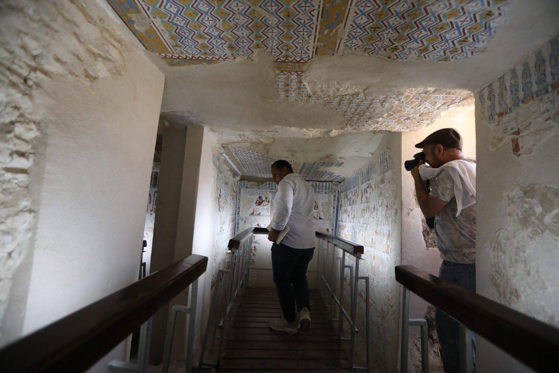 Mısır'da 2015'te keşfedilen tarihi mezarlar antik döneme ışık tutuyor