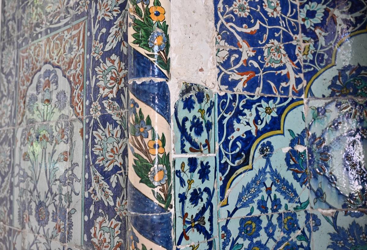 Üsküdar'daki 4 asırlık Kandilli Camii, isim rivayetleriyle dikkat çekiyor