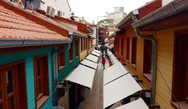 Genişliği sadece 2 metre! Edirne'nin en dar çarşısı restore edildi