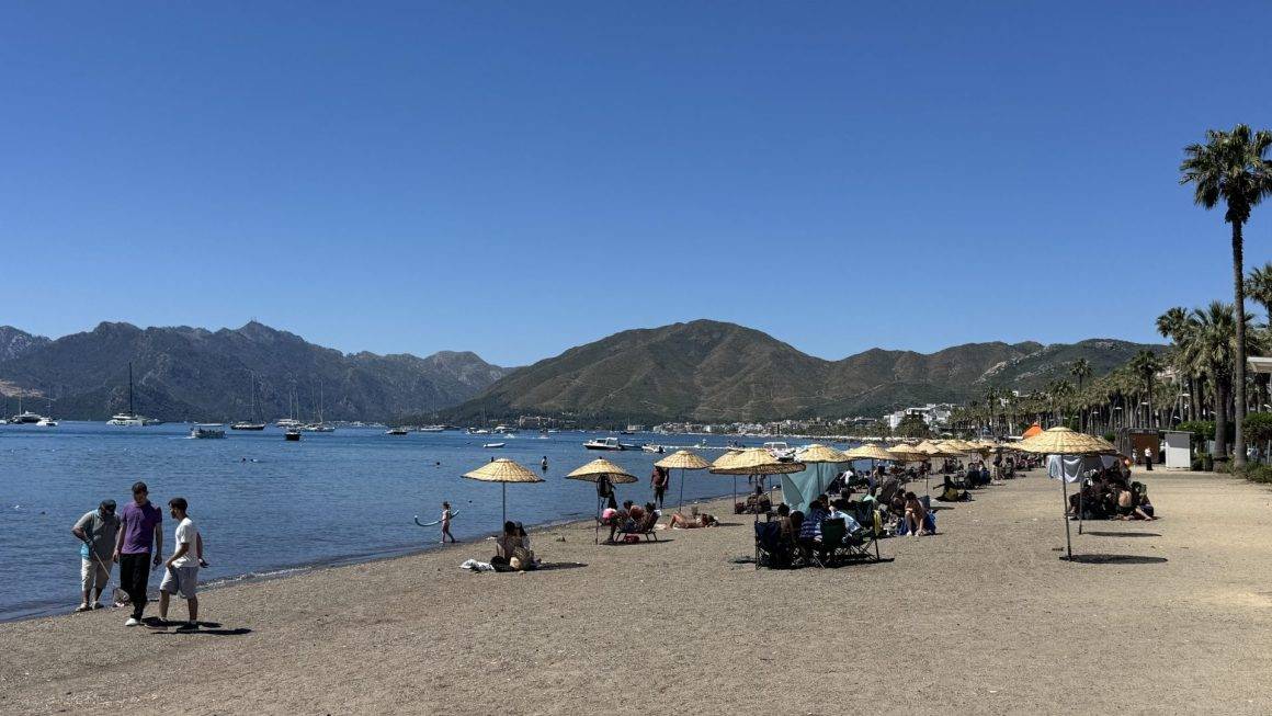 Muğla'nın sahilleri Kurban Bayramı'nın son gününü de hareketli geçirdi