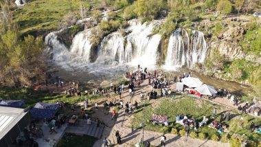 Van'ın mest eden güzelliği, ziyaretçilere adeta bayram hediyesi oldu