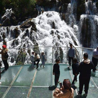 40 noktadan akan şelale: Gümüşhane'nin doğa harikasına ziyaretçi akını
