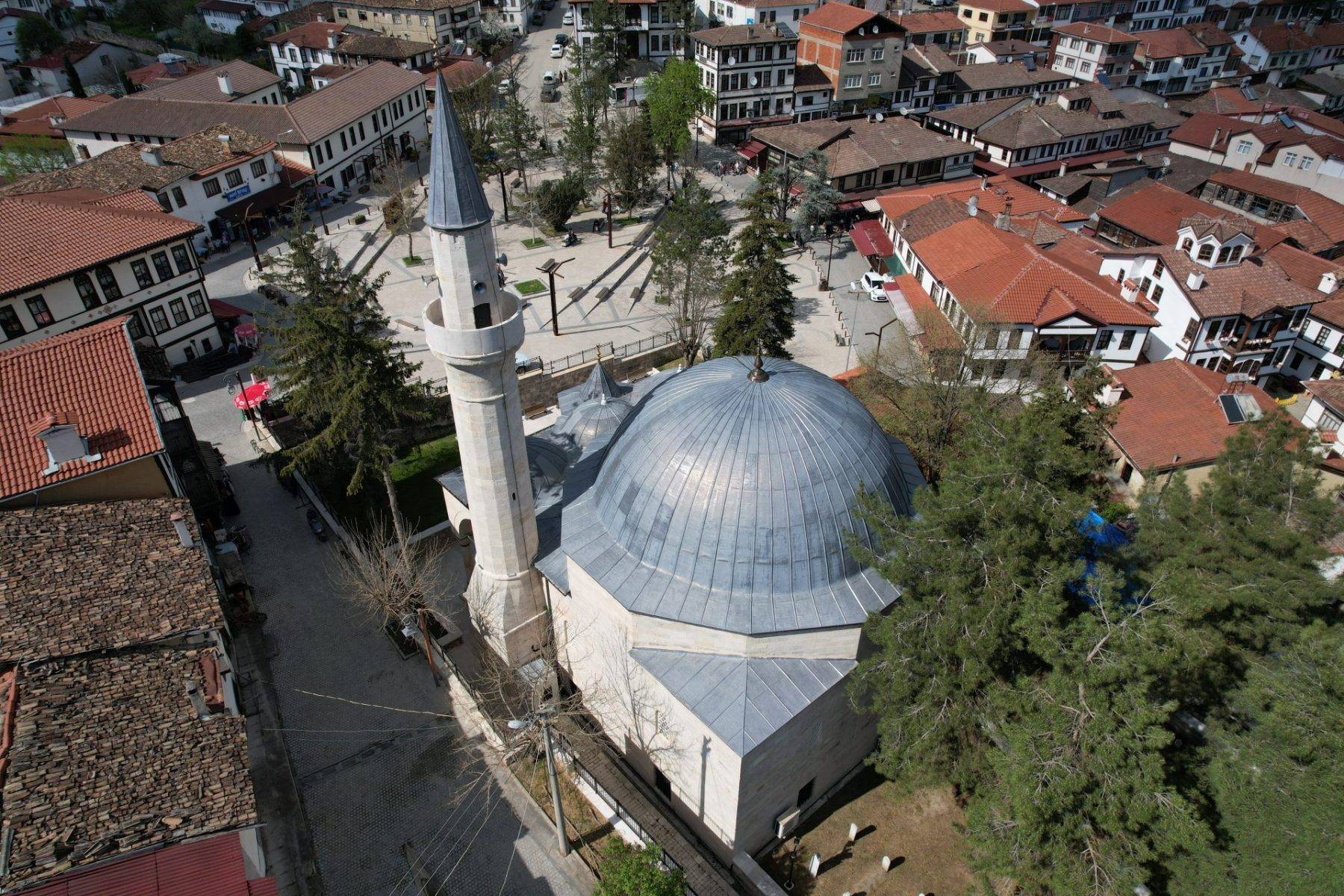 Sakarya'da ilginç mimarisiyle dikkat çekiyor: 508 yıllık Yunus Paşa Camii