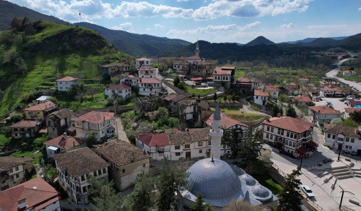 Sakarya'nın Osmanlı dönemine açılan kapısı: Taraklı
