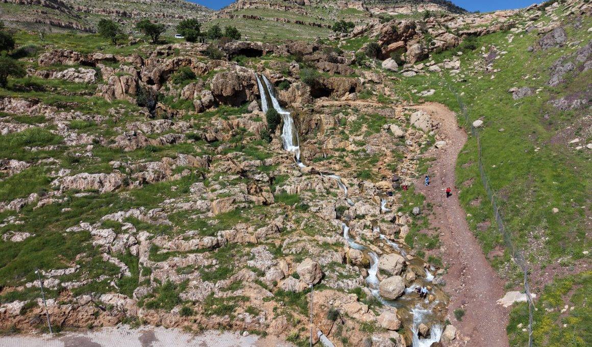 Aktığında bereket geliyor: Mardin'deki GAP Şelalesi yeniden canlandı