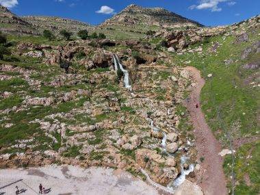Aktığında bereket geliyor: Mardin'deki GAP Şelalesi yeniden canlandı