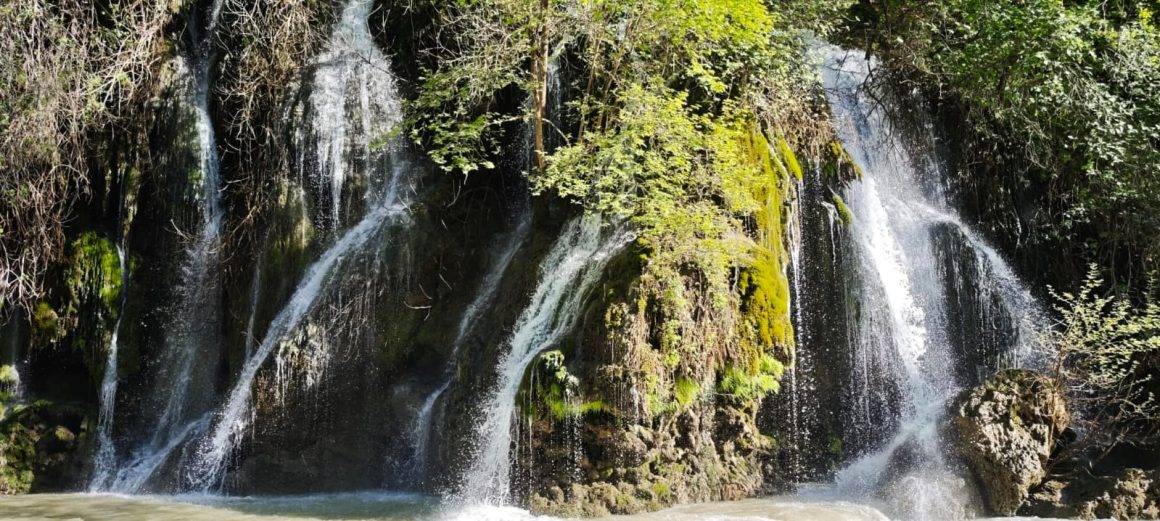 Kaleyi andıran kayaların gölgesindeki saklı cennet: Zore Kanyonu ve Şelalesi