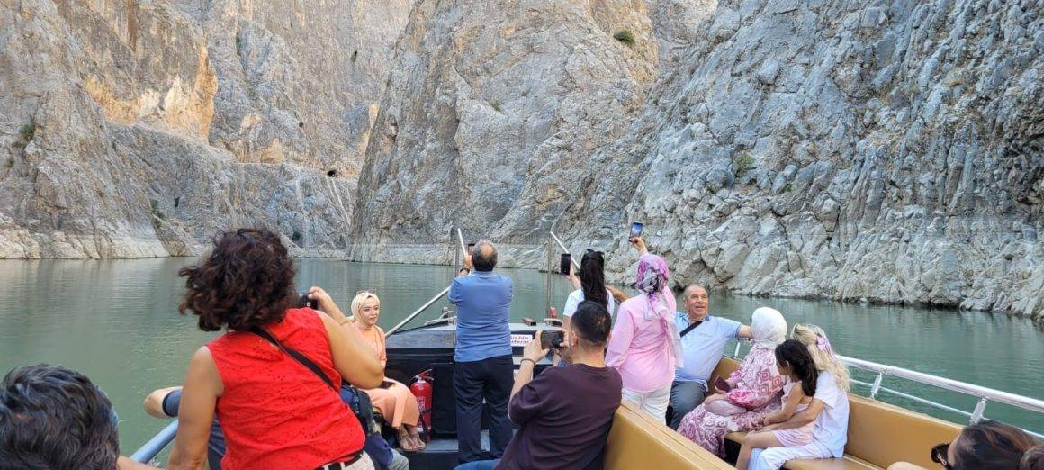 Doğanın sert ve mest eden yüzü: Karanlık Kanyon