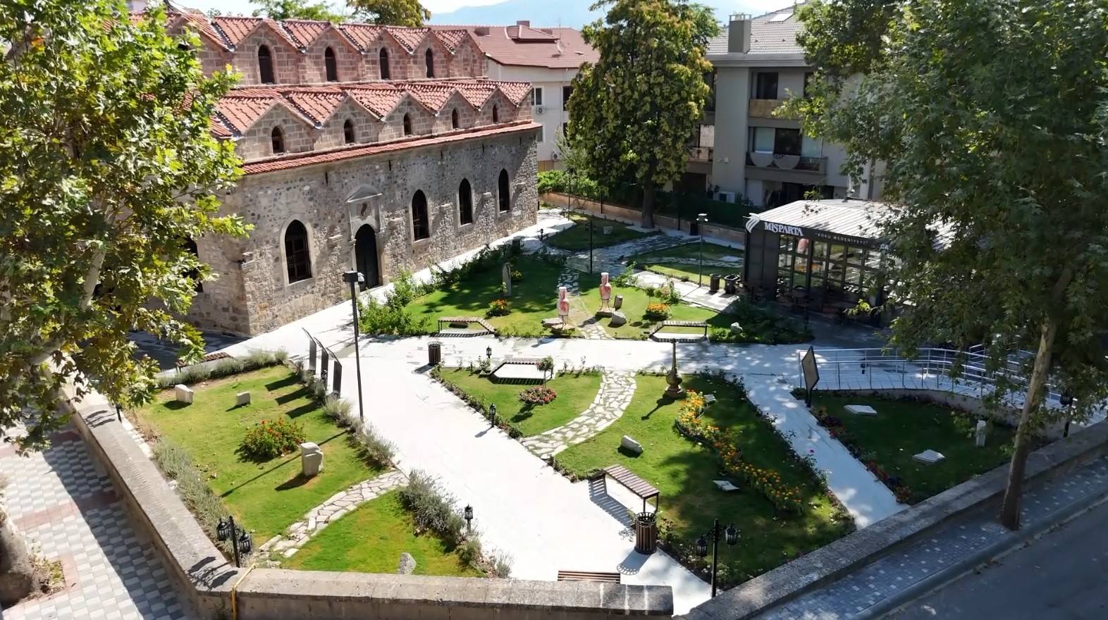 Dünyanın en eski parfümü burada! Türkiye'nin ilk koku müzesi: Misparta Koku Medeniyeti