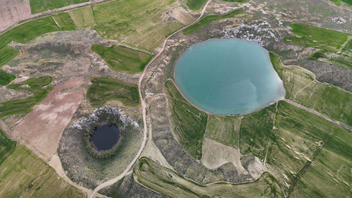 Doğanın iki gözü olarak biliniyor: Sivas'taki Ağgöl ve Karagöl dikkat çekiyor