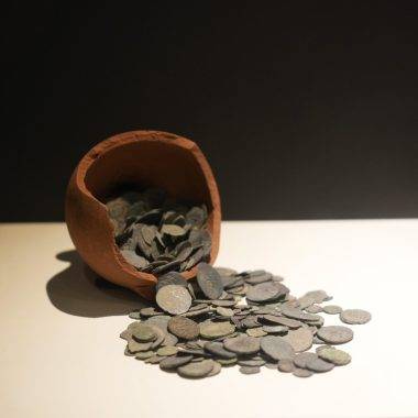 Karadeniz'deki saklı hazine ortaya çıktı! Yüzlerce sikke şans eseri bulundu