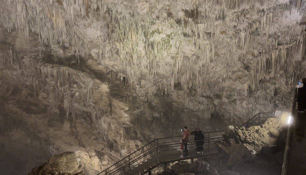 Serinlemek isteyen bu mağaraya koşuyor! Düzce'deki mağaraya yoğun ilgi