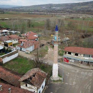 Minareyi gören camiyi arıyor: Bursa'daki camisiz minarenin hikayesi duygulandırdı