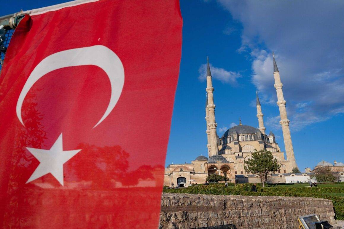İstanbul'a yakınlıklarıyla öne çıkan Edirne, Kırklareli ve Tekirdağ'da bayram hareketli geçecek