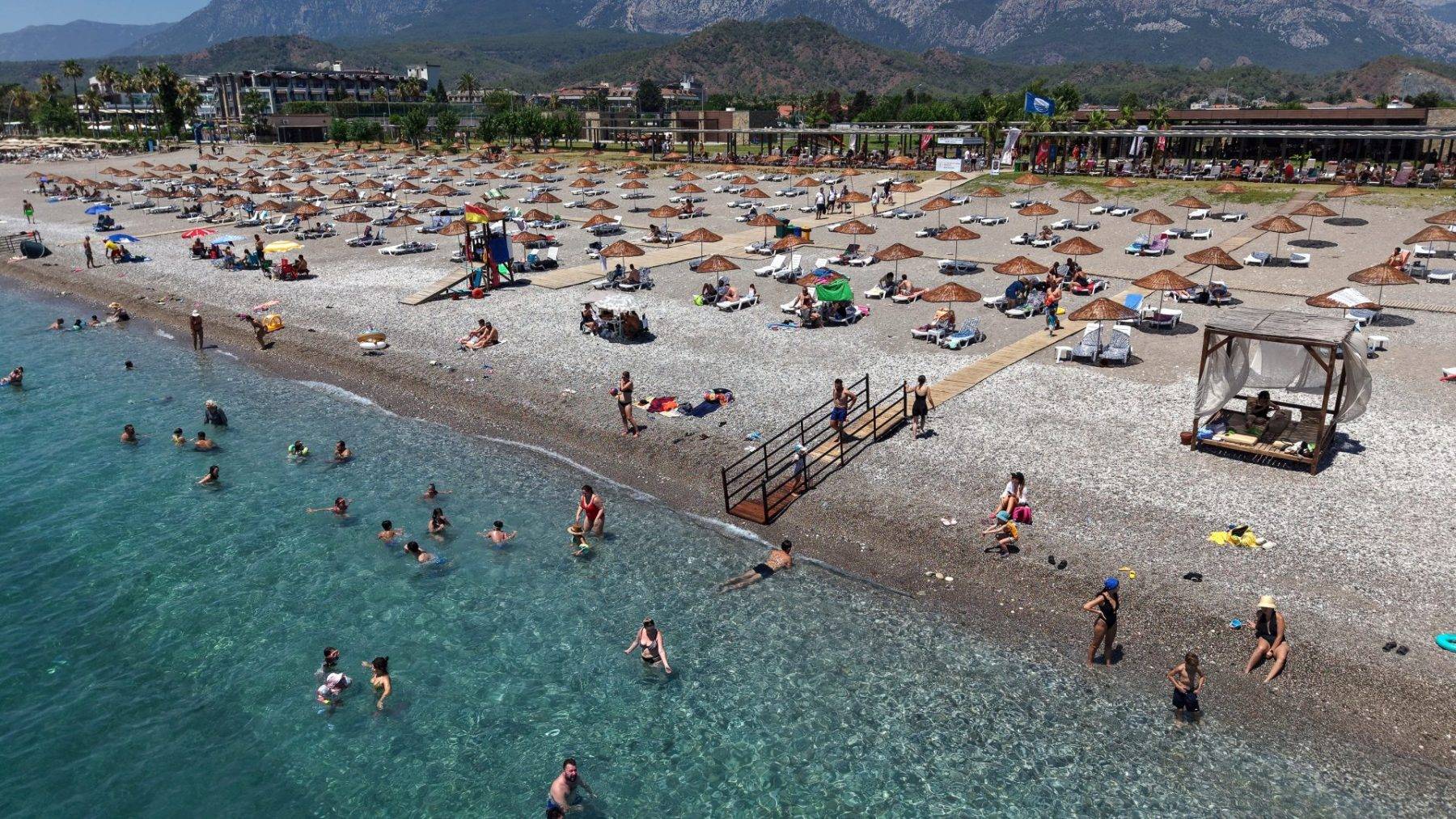 Ücretsiz halk plajı sayısı 23'e çıkıyor: Çeşme'den Bodrum'a geniş seçenekler