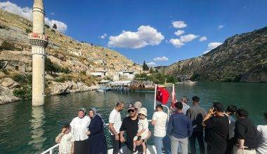 Şanlıurfa'da bayramda insan seli oluştu: Turizmcilerin beklentileri yükseldi