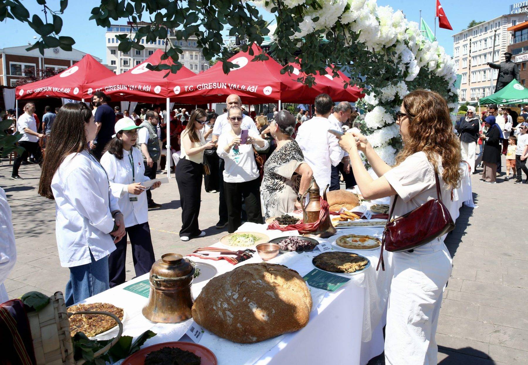 Giresun'un Yeşil Lezzetleri Gastronomi Festivali ile yöresel lezzetler rüzgarı esti