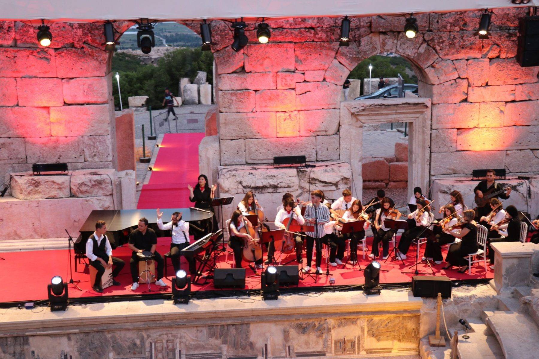 Medusa Mozaiği müzik ile buluştu: Kibyra Antik Kenti’nde melodiler yükseldi