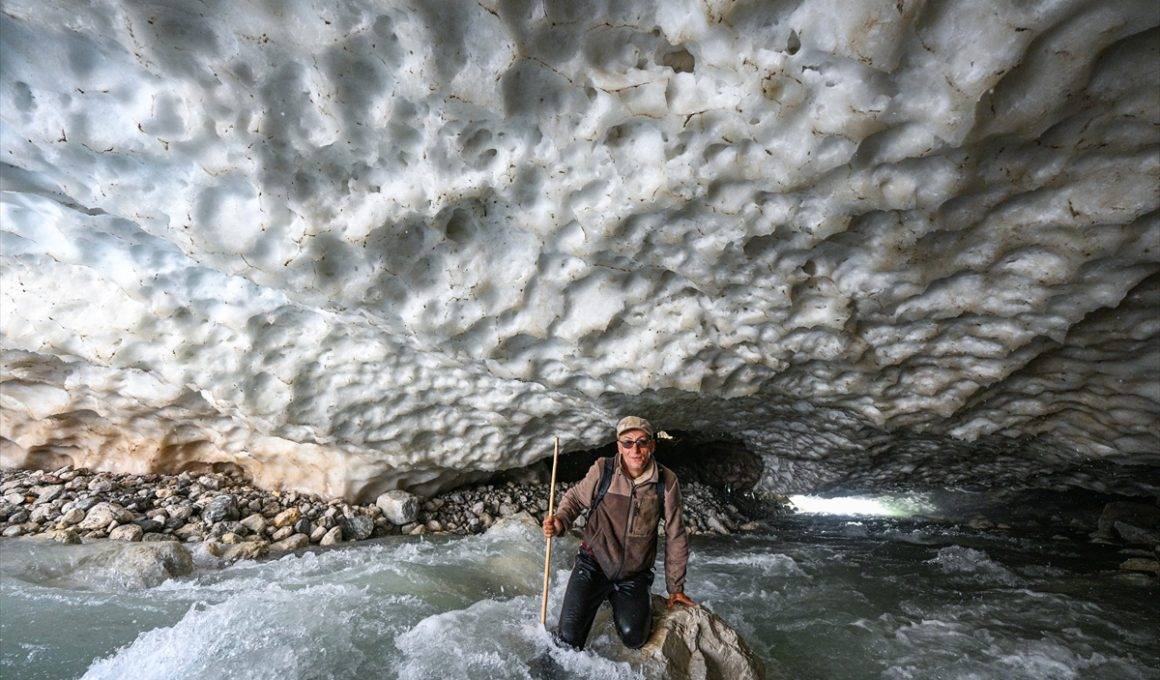 Geçmişte binlerce hayvanın geçtiği göç tünelleri Kayseri'de ortaya çıktı