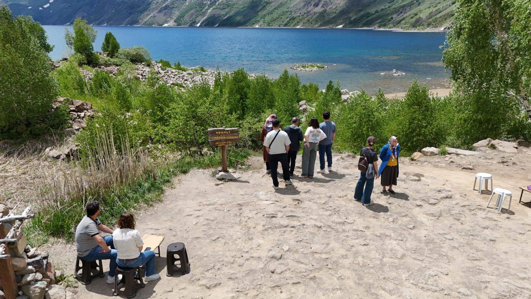 Mükemmeliyet ödüllü Nemrut Kalderası'nda turizm sezonu açıldı