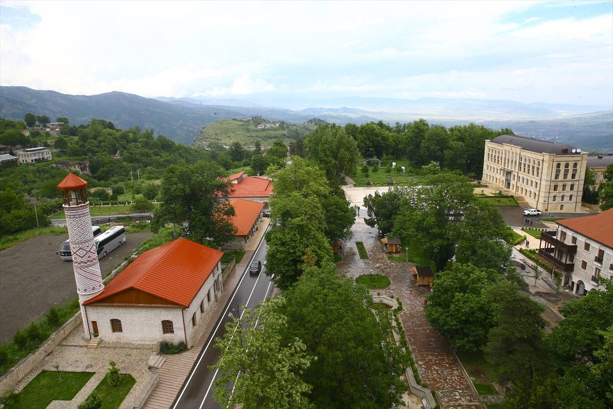 Azerbaycan'ın kültür başkenti Şuşa'da restorasyon çalışmaları devam ediyor