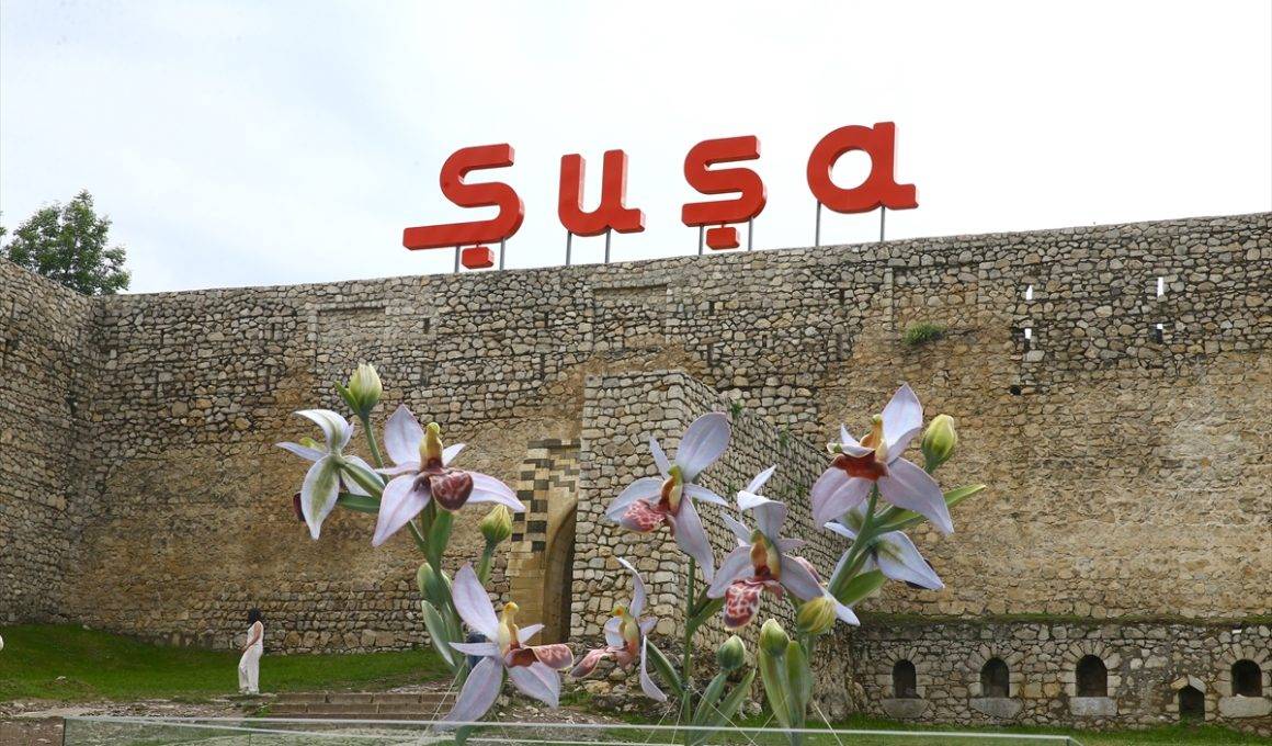 Azerbaycan'ın kültür başkenti Şuşa'da restorasyon çalışmaları devam ediyor