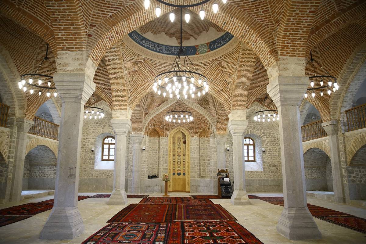 Azerbaycan'ın kültür başkenti Şuşa'da restorasyon çalışmaları devam ediyor
