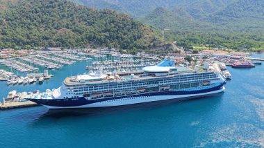 1750 turisti taşıyan dev kruvaziyer Marmaris'e yanaştı