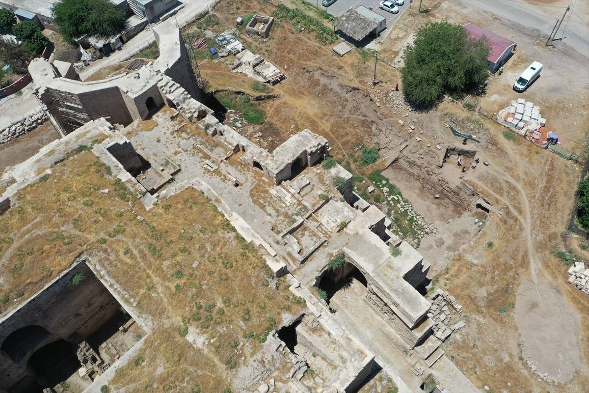 Tarihi kale su ile buluşacak! Antik dönemdeki köprü ve su sistemi Şanlıurfa'da canlanıyor