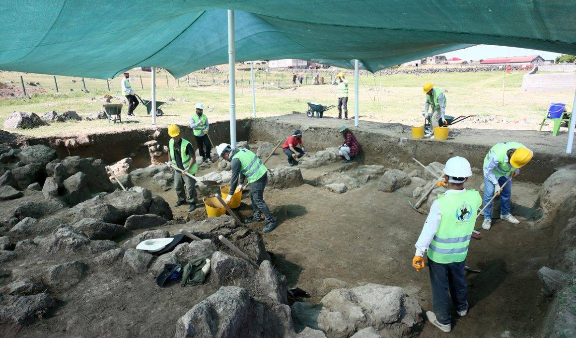 Malazgirt Savaşı'nın olduğu yerde ortaya çıkanlar uzmanları heyecanlandırdı