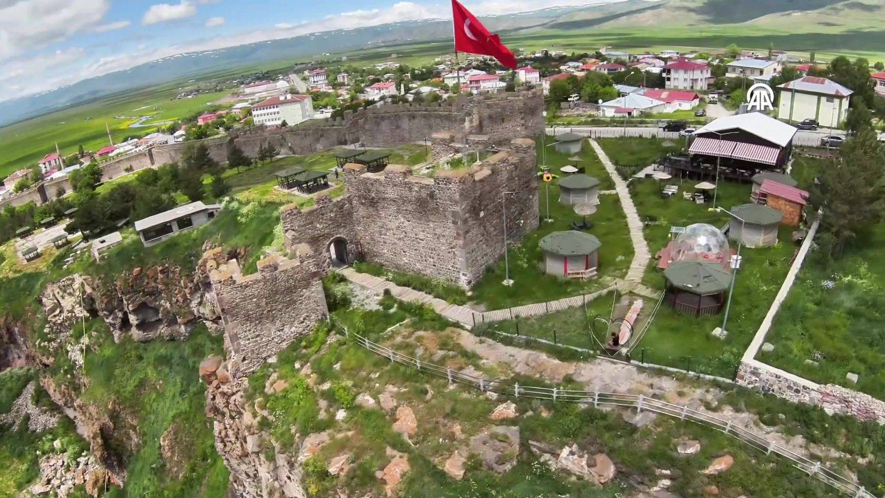 Kanuni Sultan Süleyman'ın emriyle yapılmıştı: Ardahan Kalesi'ne yoğun ilgi
