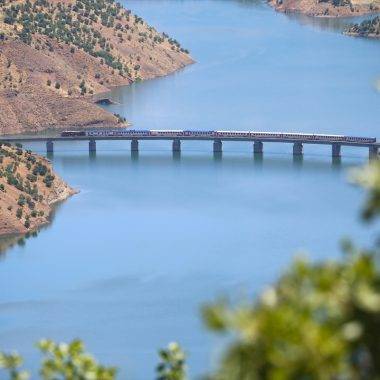 Türkiye'nin en uzun tren rotalarından! Van Gölü Ekspresi Anadolu'yu keşfetmeye çıkarıyor