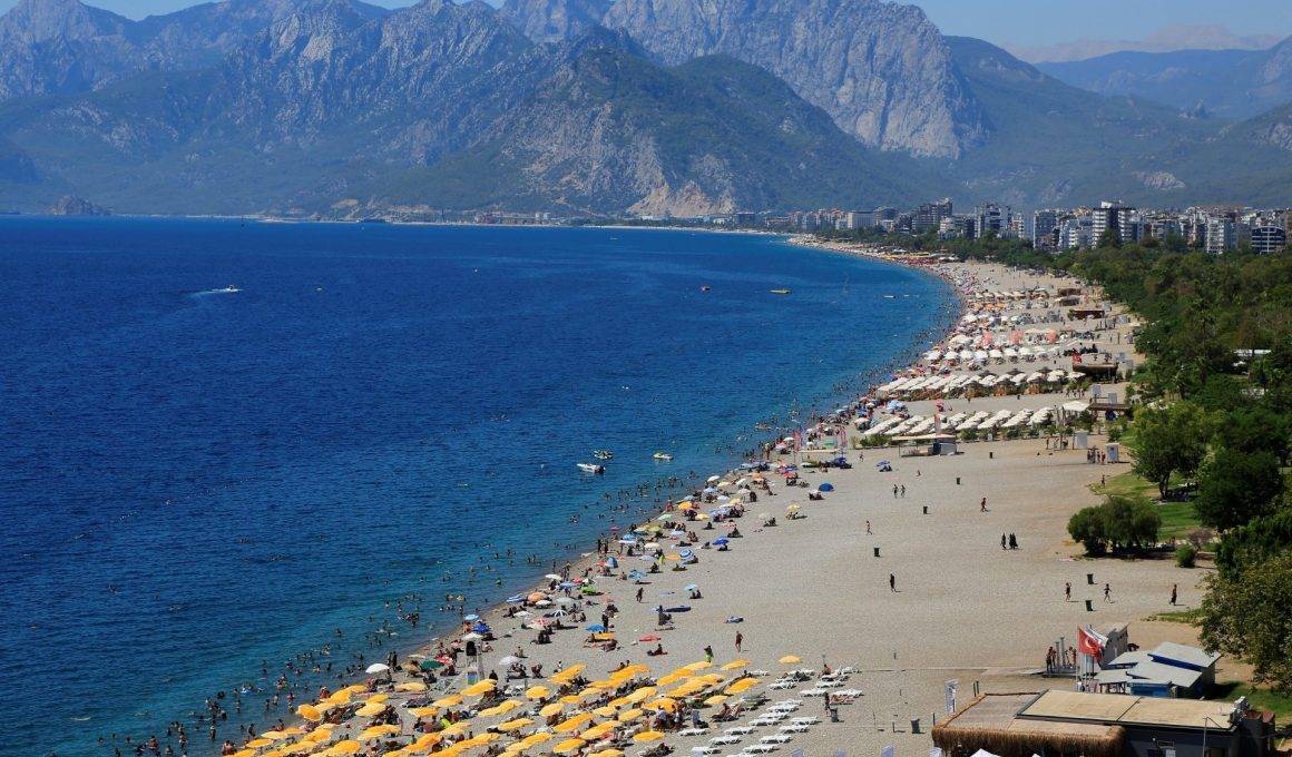 Antalya turizmine bayram bereketi: Rezervasyon akışı başladı