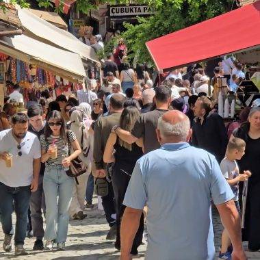 Safranbolu'da sezonun en hareketli günleri: Yoğunluk bayramda katlandı
