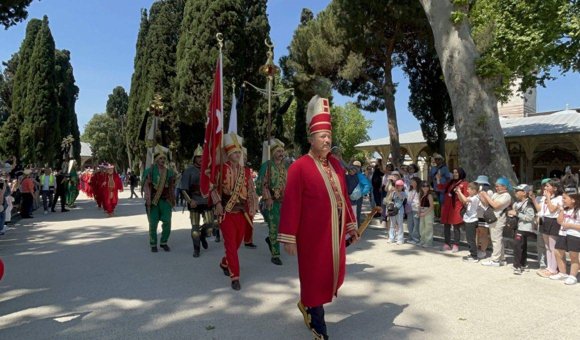 3 sarayda yeni dönem başlıyor: Mehter sesleri tekrar yankılanacak