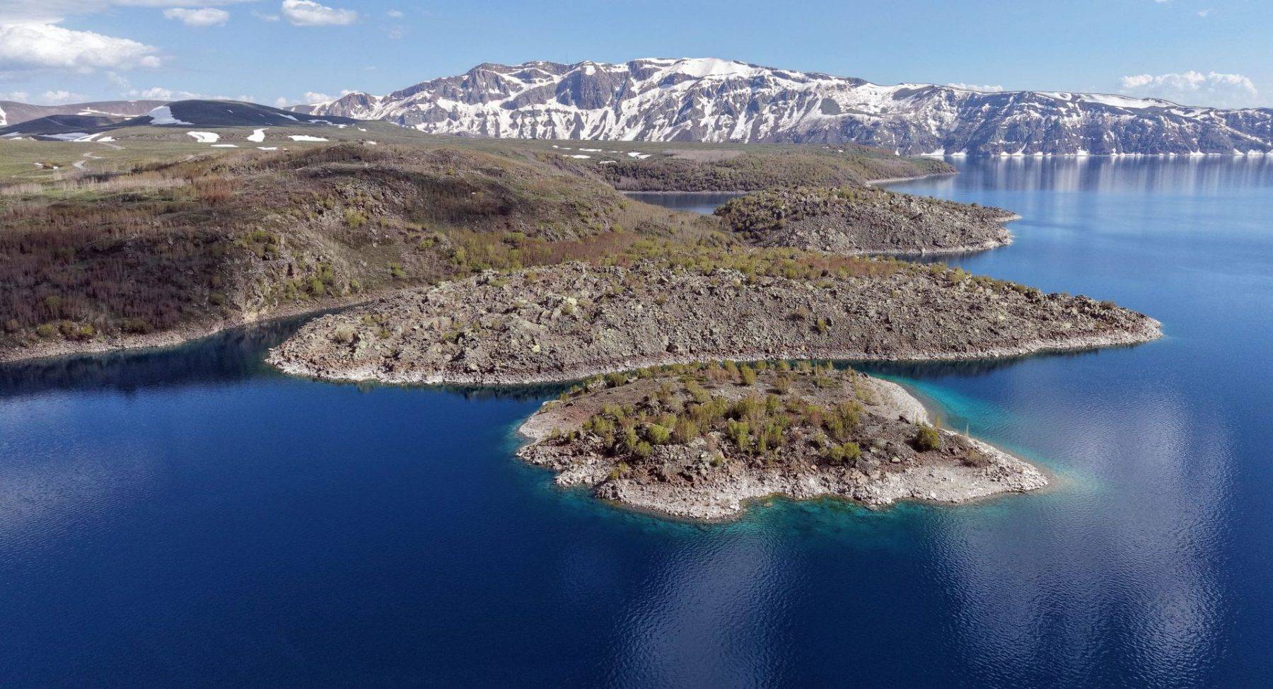 Volkanik patlama sonrası oluşan doğa harikası: Nemrut Krater Gölü