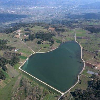 Gören yapay olduğuna inanmaz! Sakarya'nın saklı güzelliğinin hayranı çok