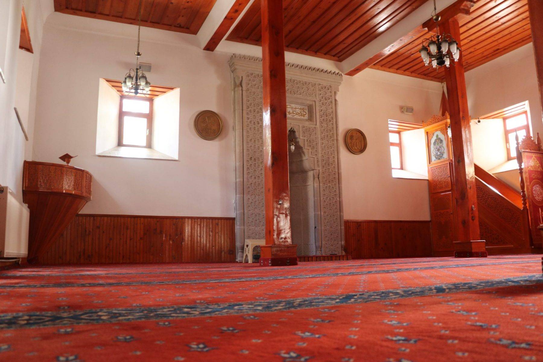 Her halkası farklı ustanın elinden: Sivas’taki Zincirli Minare Camii ilgi çekiyor