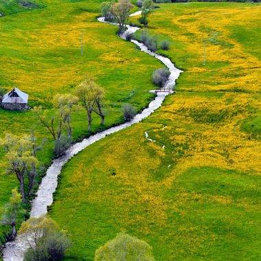 Yılda 20 gün görülen at ayağı açtı: Gümüşhane'de seyirlik manzaralar