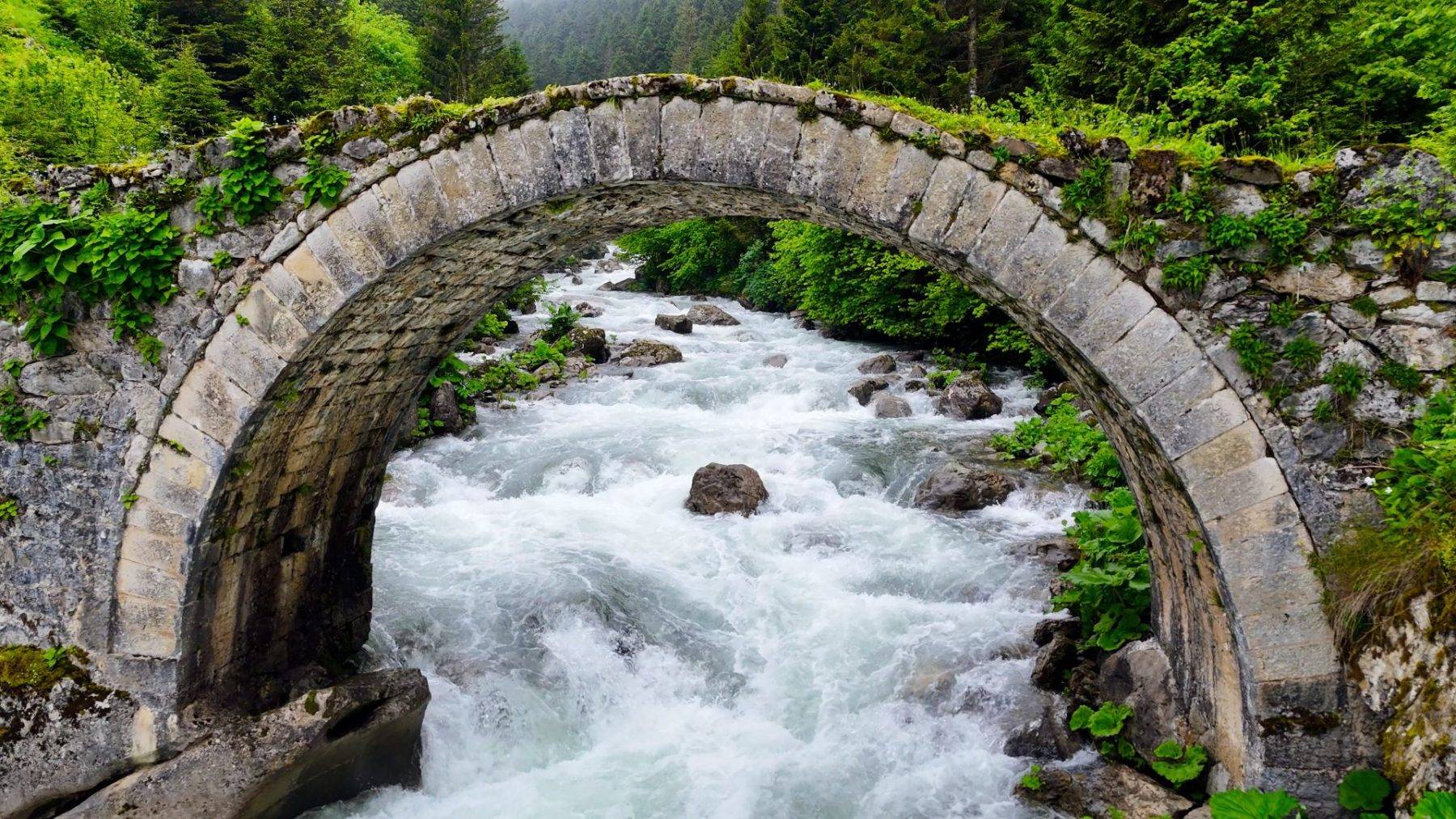 Sislerin arasındaki gizemli dünya! Santa Harabeleri'nde ziyaretçi yoğunluğu