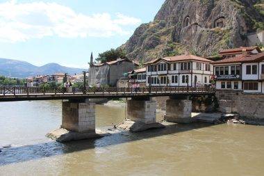 En eskisi 1800 yıllık! Amasya'nın taş gerdanlıkları asırlara meydan okuyor