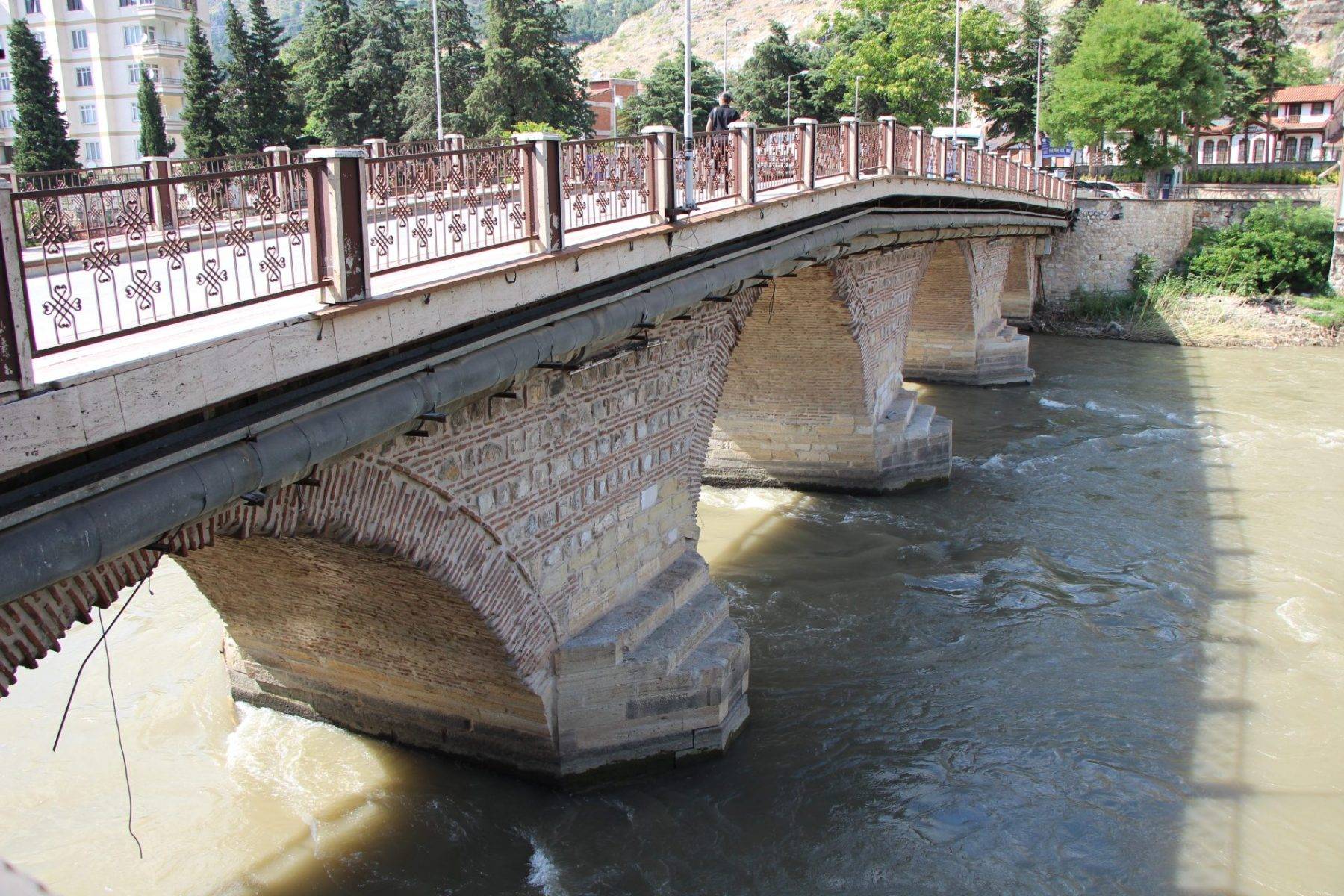En eskisi 1800 yıllık! Amasya'nın taş gerdanlıkları asırlara meydan okuyor