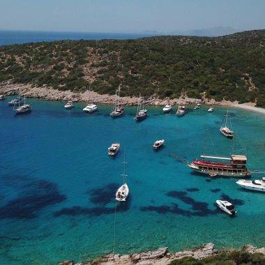Eşsiz koylara büyük ilgi: Bodrum'da kiralık tekne ve özel turlara talep artıyor