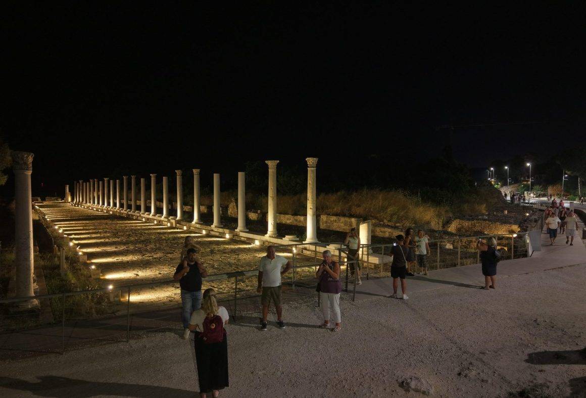Side Antik Kenti'nde gece müzeciliğinin üçüncü sezonu ilgiyle başladı