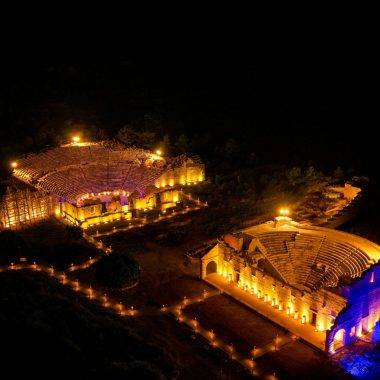 Patara Antik Kenti gece müzeciliği ile masalsı bir görünüme kavuştu