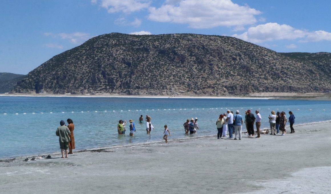 Salda Gölü'ne turist sınırı! Kritik rakam açıklandı