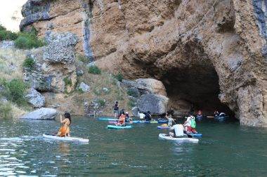 Siverek'in saklı cenneti Takoran Vadisi SUP sporcularına ev sahipliği yaptı