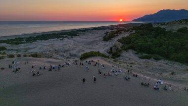Yeşilçam filmlerindeki çöle ziyaretçi akını! Patara Kum Tepeleri yoğun ilgi görüyor