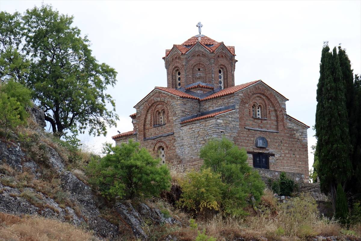 Kuzey Makedonya'nın gözde turizm merkezilerinden Ohri şehrinde turist yoğunluğu