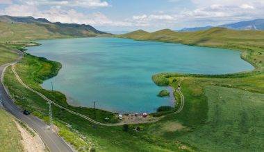 Köylü gözü gibi bakıyor: Deniz gölü eşsiz güzelliği ile mest ediyor